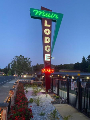 Muir Lodge Motel